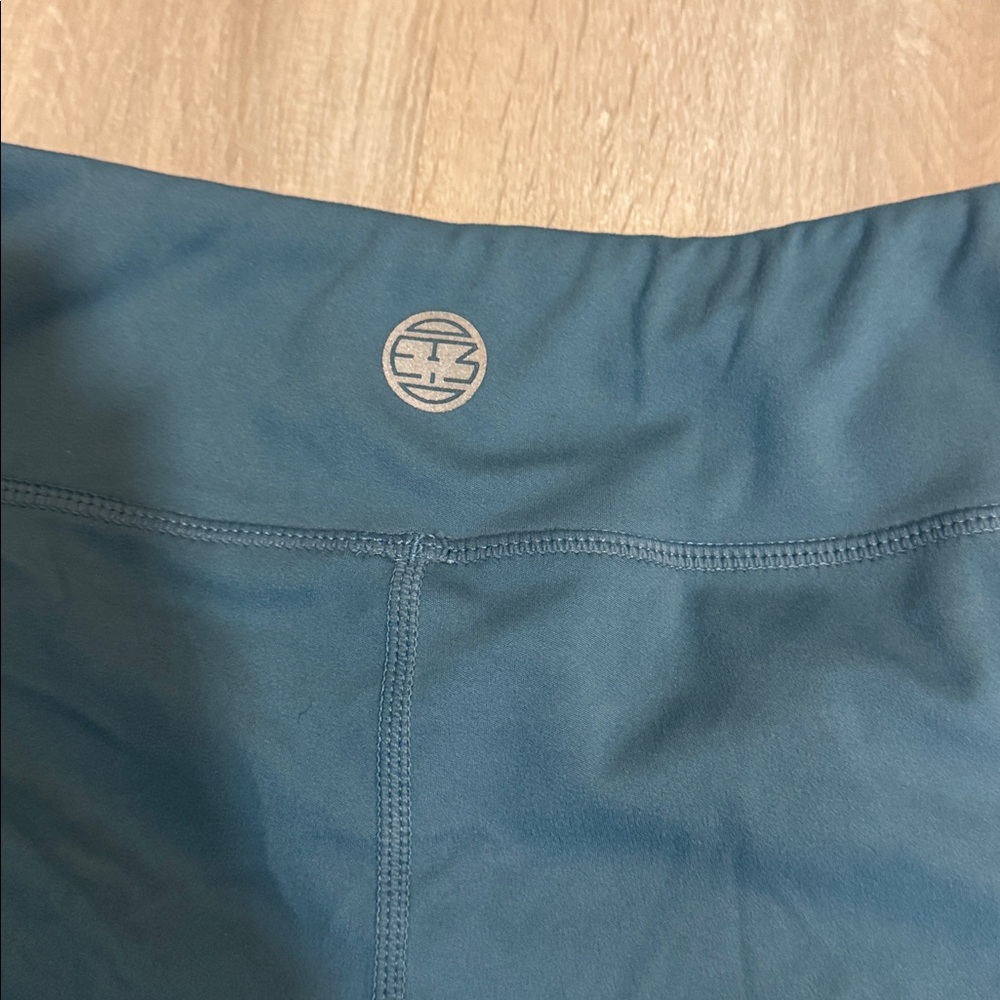 IAB MFG shorts size large - Picture 8 of 8